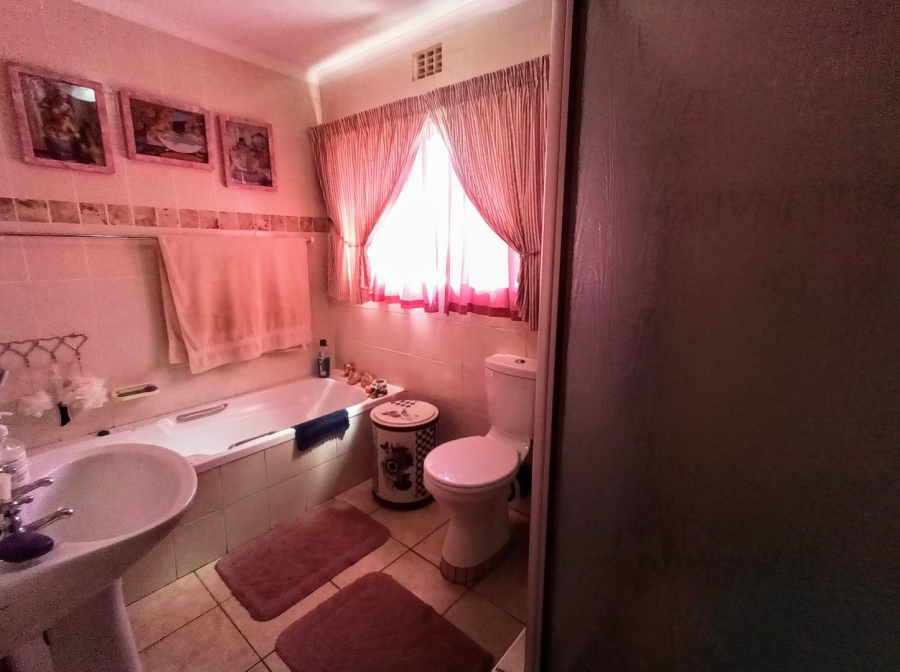 3 Bedroom Property for Sale in Gonubie Eastern Cape